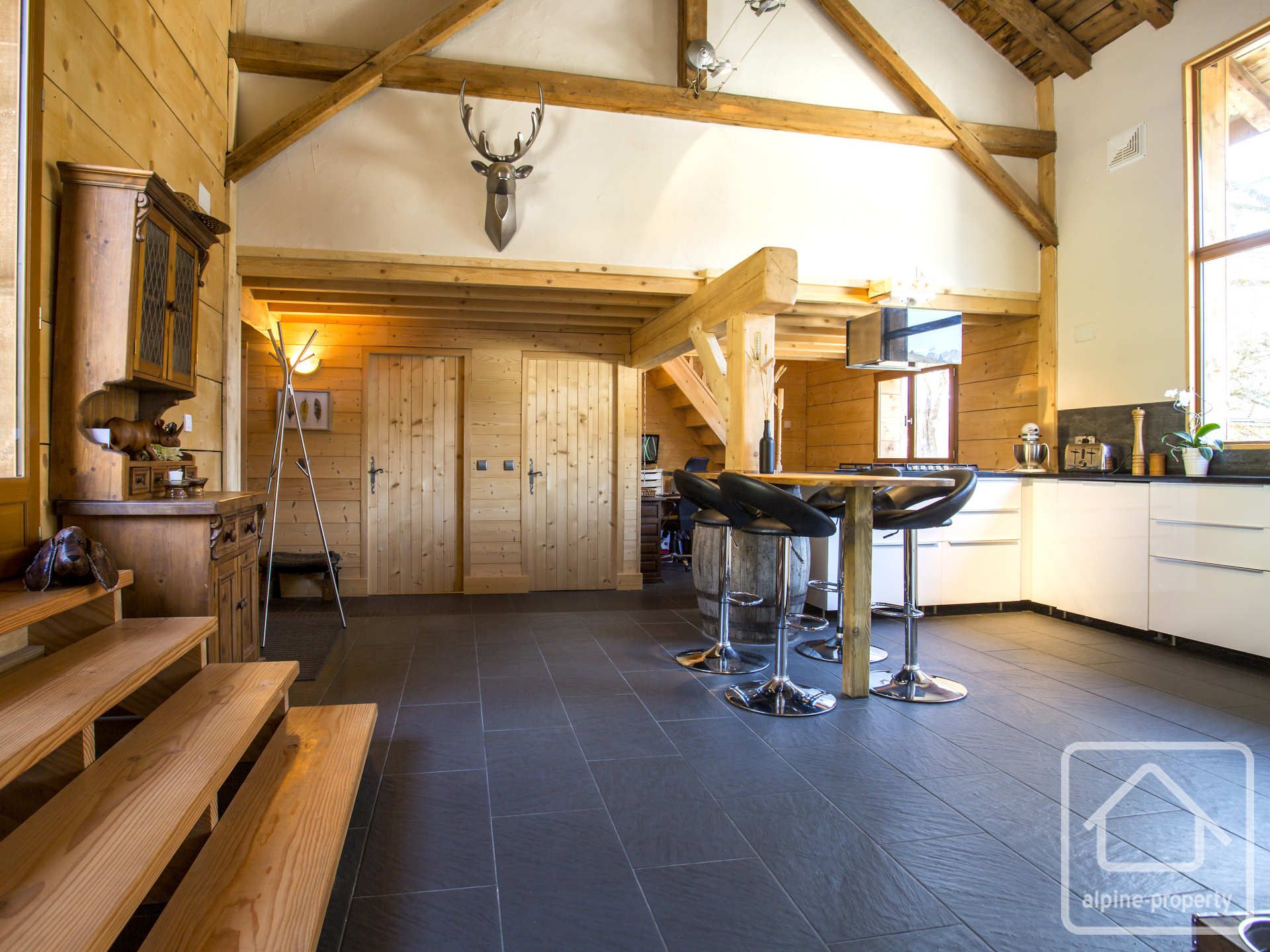 Chalet Grange Neuve Alpine Property, Agence Immobiliere