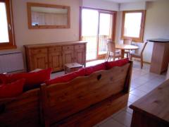 Appt. C3 Les Aiguilles Blanches - (fr)The open plan living area and doors to balcony