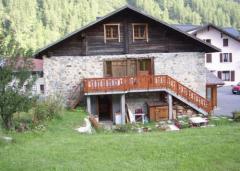 Gite Vallorcine - Le gîte vu depuis le jardin