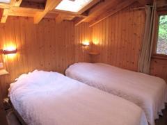 Chalet Amis - (fr)Upstairs bedroom