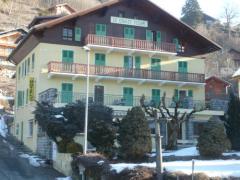 Appt. Hotel Fleuri, 3 - Le jardin et les balcons