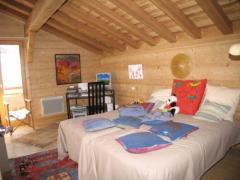 Chalet Warens - (fr)Top floor bedroom