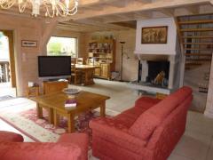 Chalet des Champs - La piece à vivre et la cheminée