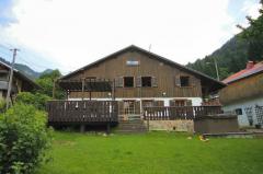 Chalet des Etoiles - Le chalet et le jardin