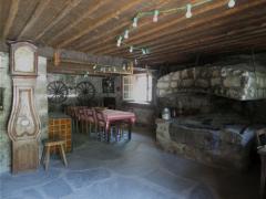 Chalet La Forge - Le sous-sol avec sa grande cheminée