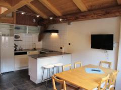Chalet Tam and Apartment - L
