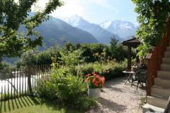 Chalet Le Clos Alpin - La vue du jardin vers Le Mont Blanc