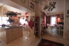 Maison du Cry - La cuisine et le salle à manger