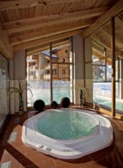 Appt. Le Grand Lodge #2 - (fr)Whirlpool in the indoor pool/fitness centre