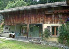 Farm Grevat - (fr)The side elevation of the chalet
