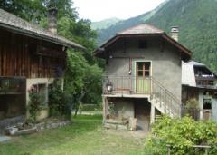 Farm Grevat - (fr)The mazot at the back of the chalet