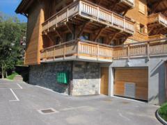 Appt. Le Hameau des Fés #6 - (fr)Entrance to the parking for building A & B