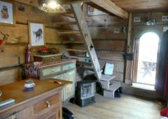 Chalet Etry - (fr)Living area and access to first floor bedroom