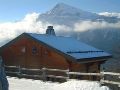 Chalet La Falaise - (fr)The back of the chalet and views of the Aravis