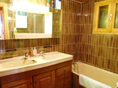 Chalet Lanchettes - (fr)The first floor bathroom