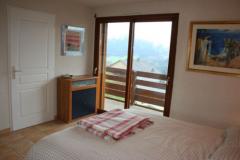 Chalet Matrix - (fr)Master bedroom and balcony