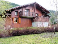 Chalet Les Pernettes - (fr)The chalet from the garden