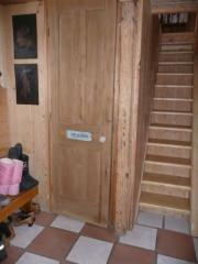 Chalet Vigny - (fr)Entrance and stairs to first floor