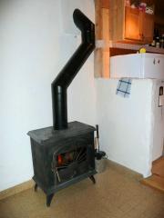 Chalet Vigny - (fr)Built in log burner in kitchen/dining room